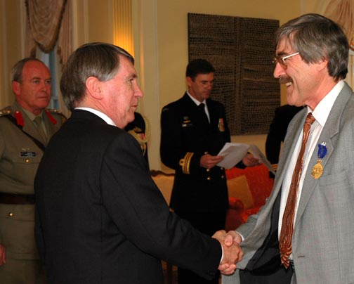 ambassadorwdavies72dpi7x5